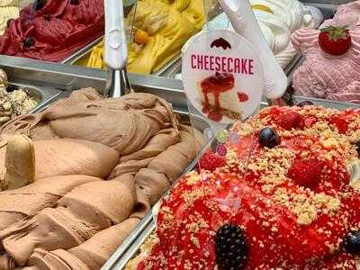 Heladería Puerta Real