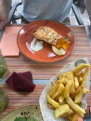 Akustito Restaurante Y Coctelería