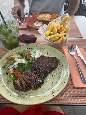 Akustito Restaurante Y Coctelería