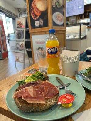 Heladería Cafetería Los Valencianos