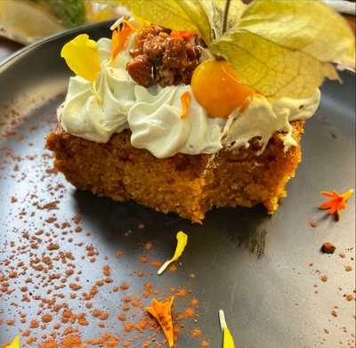 Temple Natura Café Garden