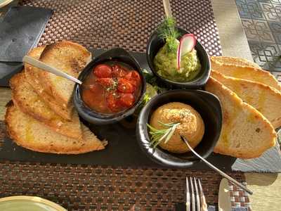 La Bottega Food & Wine