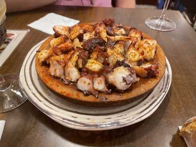 Pulpeira De Lola La Antigua De Melide