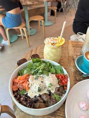 Eatmytrip Brunch & Bakery Barcelona