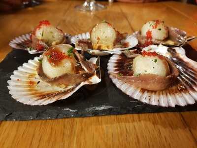 Bodega-enoteca  Els Barrils