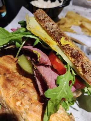 Copper Deli Mazarredo