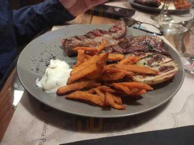 Catalina Parrilla Argentina