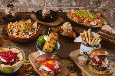 200 Gramos Burger & Beverage