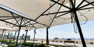 Piccadilly Sports Bar