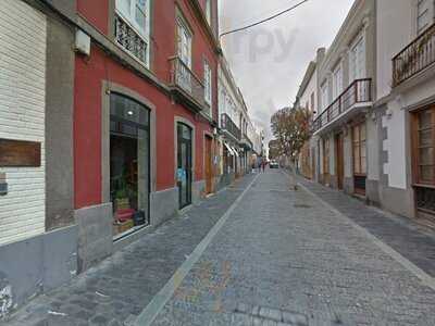 El Santo Restaurante