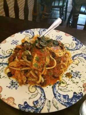 La Trattoria Napoletana