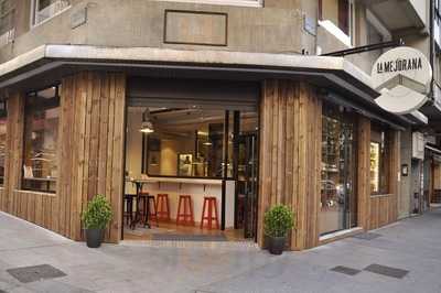 Las Viudas Cheese Bar