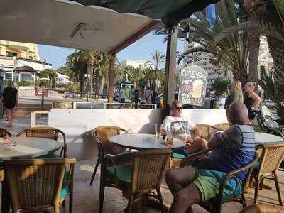 Carriages British Bar