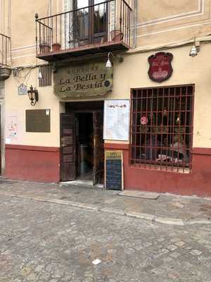 La Bella & La Bestia Origins