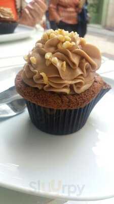 The Moon Cake Bakery