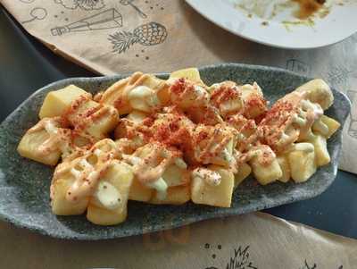 De Cuchillo Y Tenedor