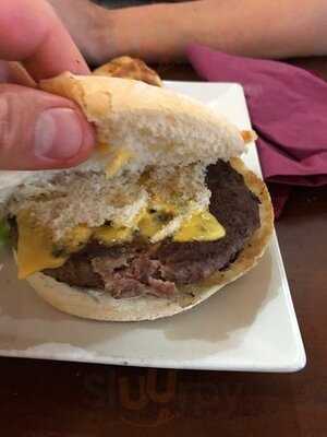 Grace O'malleys Irish Bar & Restaurant