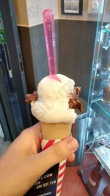 Turroneria Heladeria Adelia Iváñez