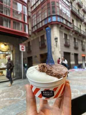 Turroneria Heladeria Adelia Iváñez