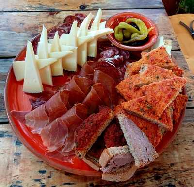 Bon Vent Café & Bar