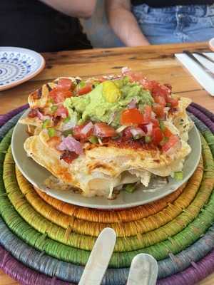 Bon Vent Café & Bar