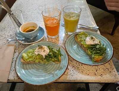 Sip & Wonder Coffee House