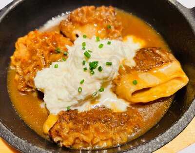 Petit Pau Restaurant