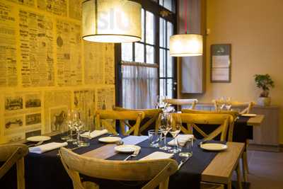 Petit Pau Restaurant