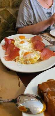 Casa De Comidas Momos