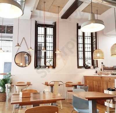 Brunch Corner - La Virgen