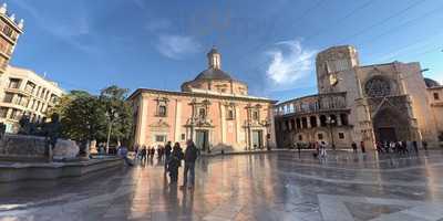 Brunch Corner - La Virgen