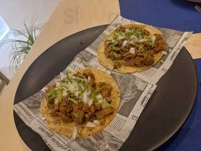 Niña Bonita Cantina