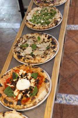 Gradi Pizza Napoletana & Craft Beers