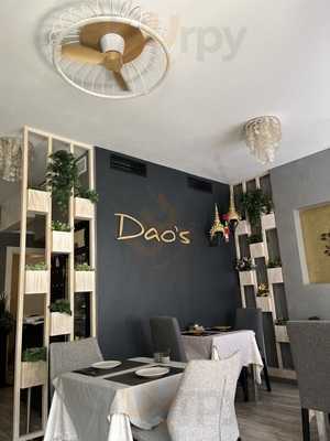 Dao's Bar & Thai Restaurant