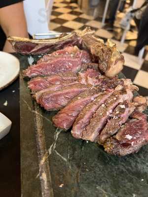 El Galliner De L'antiquari