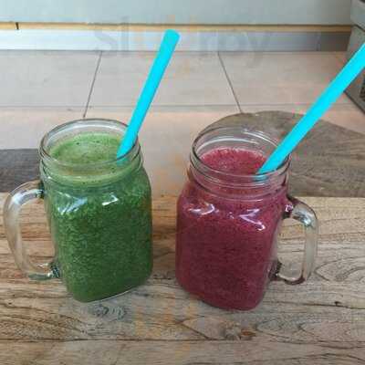 Tuttis Frozen Yogurt