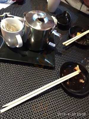 Fujiyama Sushi Bar & Asian Cuisine