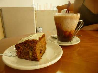 D'etí Coffee And Cake