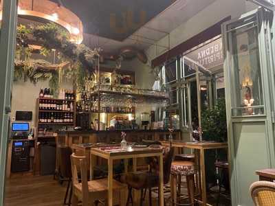 Monje Taberna Espirituosa