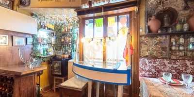 Antigua Abaceria De San Lorenzo