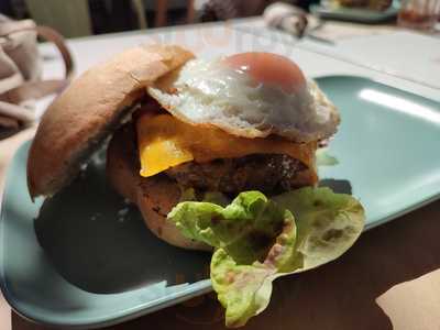 Hamburgeseria El Moon