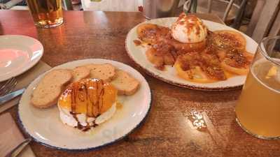 Bar Agustín & Company