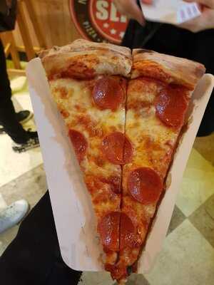 Slice Of New York Pizza Sevilla