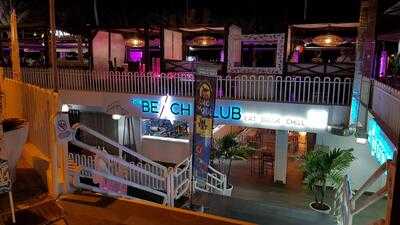 Heads & Tails British Sports & Entertainment Bar - Photo 7