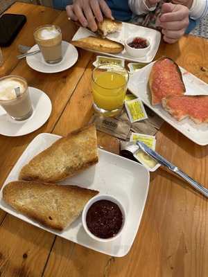 Trencat Dolc I Salat