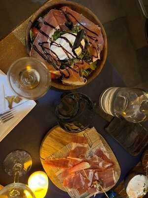 La Taperia Bar De Tapas