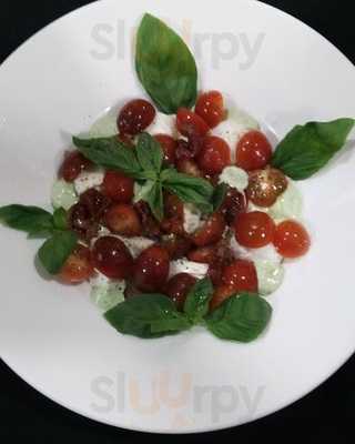 Essencia Tapas & Drinks