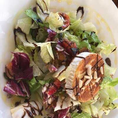 La Proa Pizzería Braseria