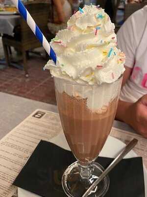 La Proa Pizzería Braseria