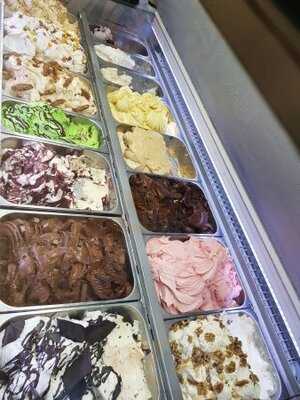 Heladería Cafetería Francis